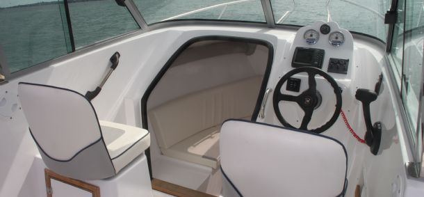 Boats- GRP Atomix 600 Hardtop Fisherman-9