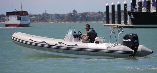 Boats- Inflatable Atomix RHIB 500 (Centre Console)-8