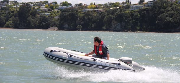 Boats- Inflatable Atomix RHIB330-3