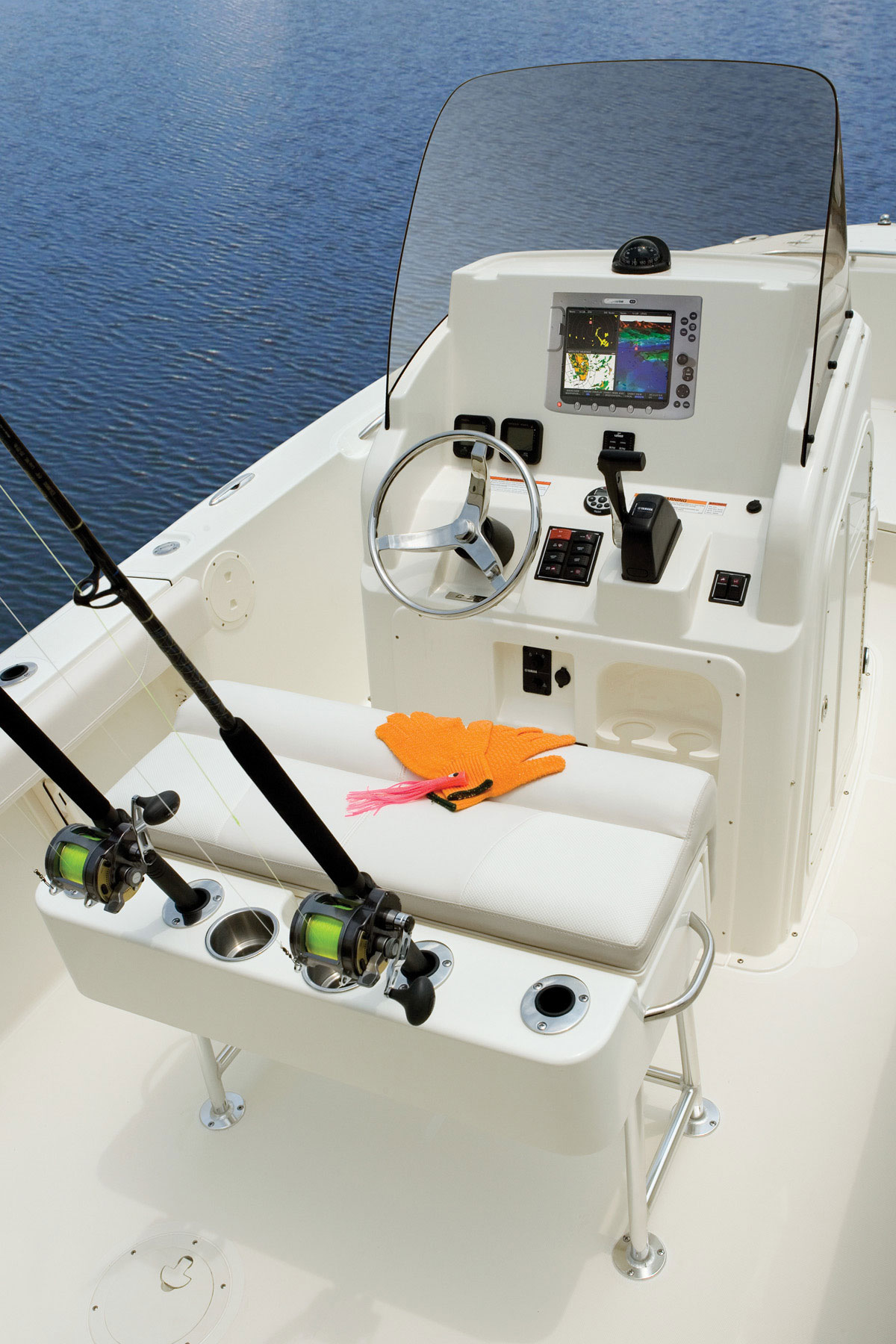 pursuit C 230 CENTER CONSOLE-7