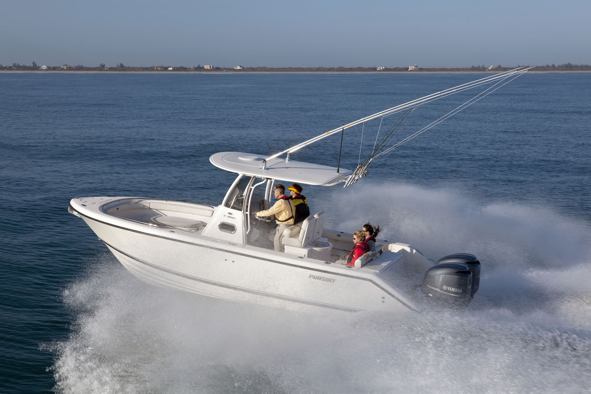 pursuit C 260 CENTER CONSOLE-2