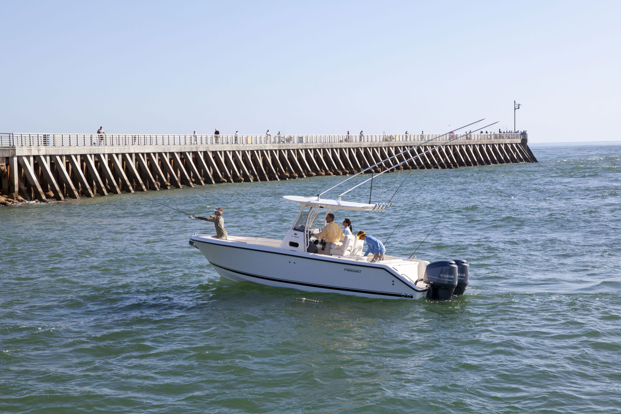 pursuit C 260 CENTER CONSOLE-4