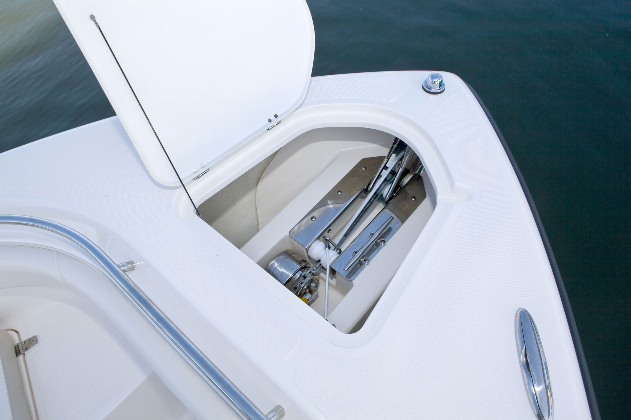 pursuit C 260 CENTER CONSOLE-5