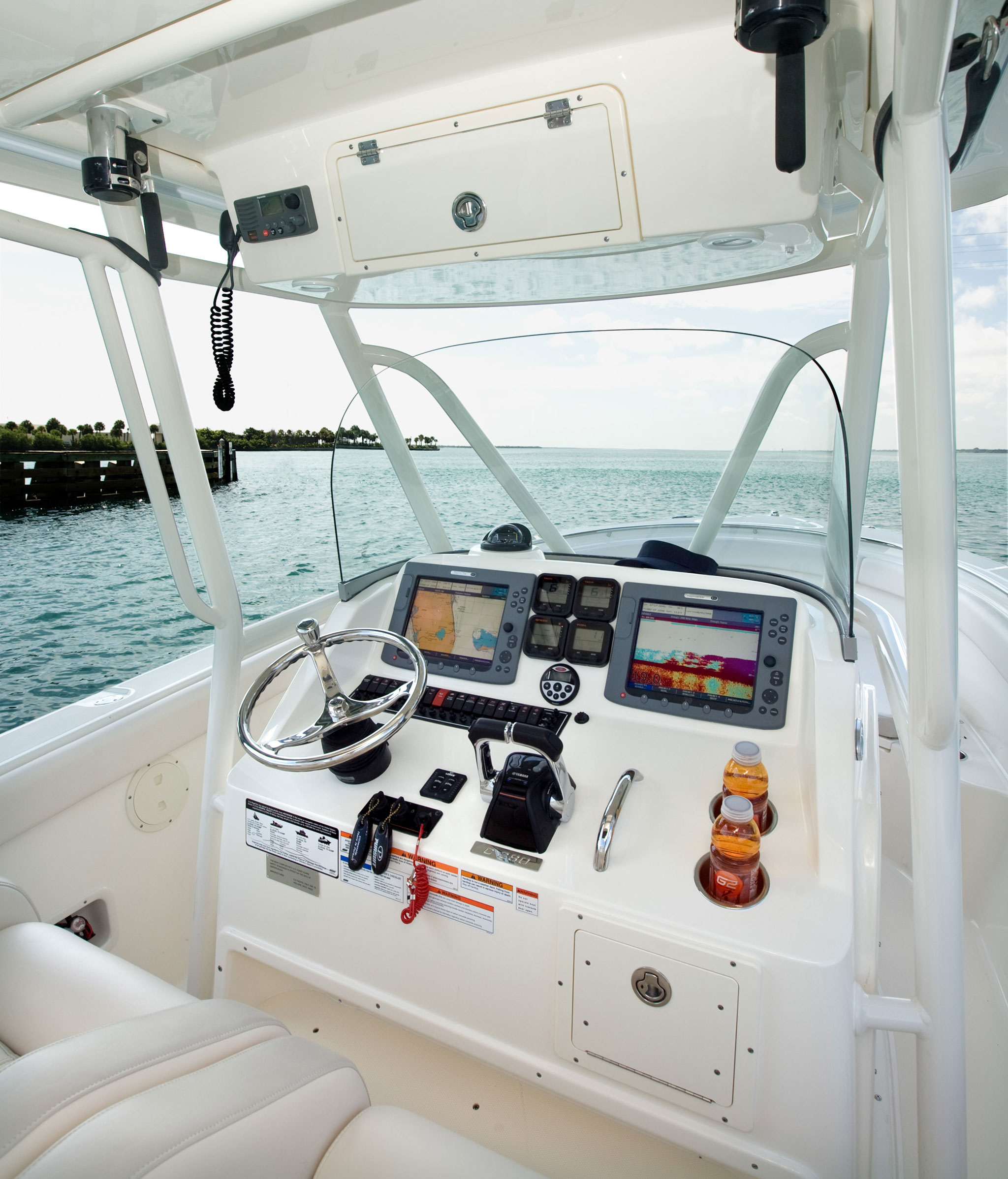 pursuit C 280 CENTER CONSOLE-11