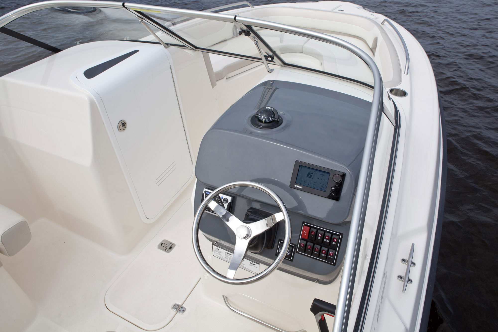 pursuit DC 235 DUAL CONSOLE-11