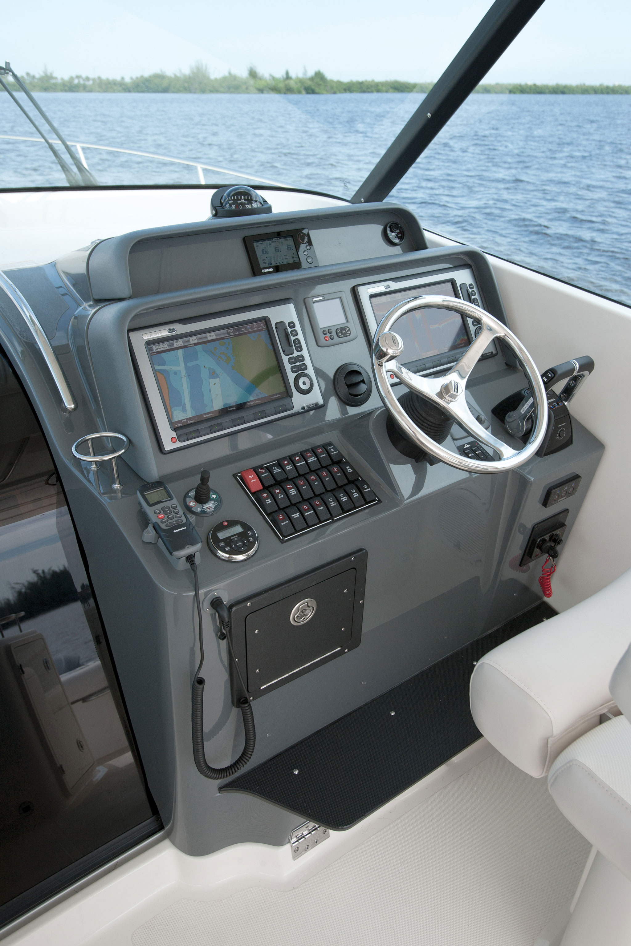 pursuit OS-385-OFFSHORE-14