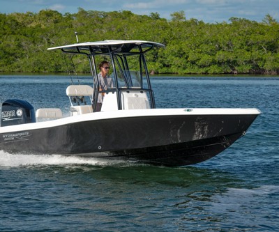 HydraSports_Boat__23Bay_2_